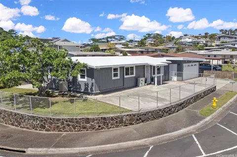 2412 Aumakua St, Pearl City, HI 96782