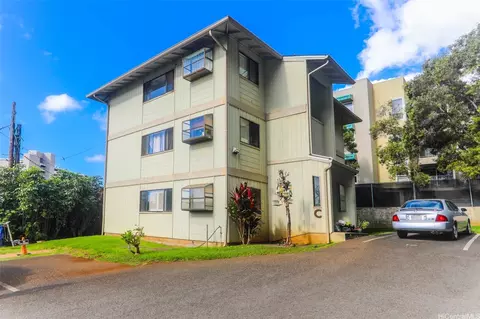 1540 Magazine Sts #C/3, Honolulu, HI 96822