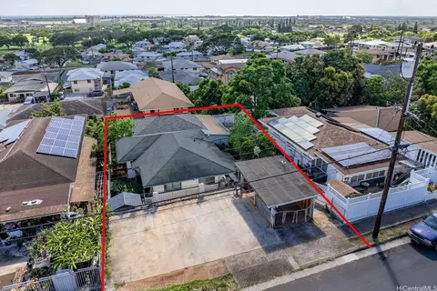 3627 Aliamanu St, Honolulu, HI 96818