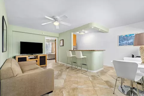 1627 Ala Wai Blvd #102, Honolulu, HI 96815