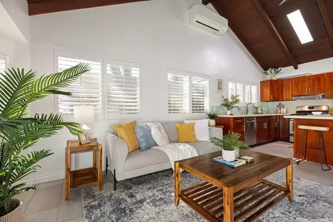 94-1111 Mikilana Pl, Waipahu, HI 96797