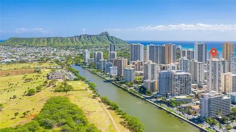 2410 Cleghorn St #3104, Honolulu, HI 96815