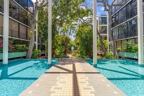 4999 Kahala Ave #1-403, Honolulu, HI 96816