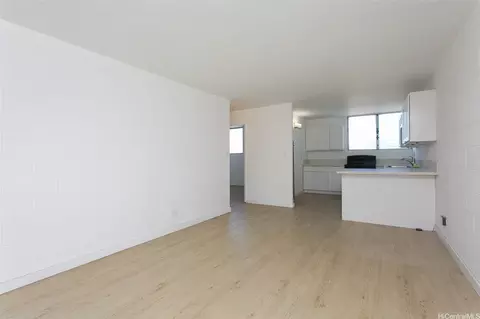 1118 Pua Ln #301, Honolulu, HI 96817