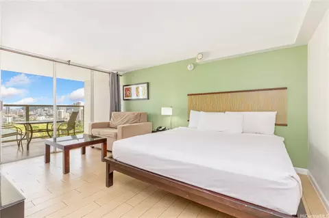 445 Seaside Ave #2804, Honolulu, HI 96815