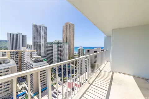 2427 Kuhio Ave #1807, Honolulu, HI 96815