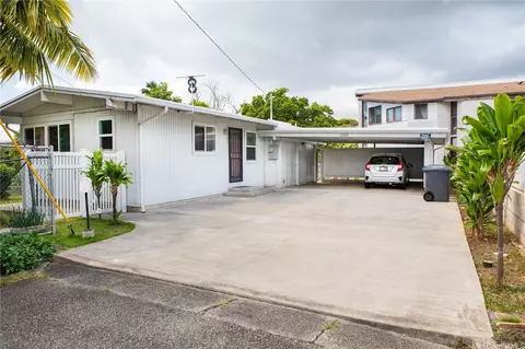 1215 Pohaku Pl, Honolulu, HI 96817