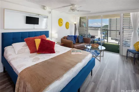 445 Seaside Ave #1403, Honolulu, HI 96815