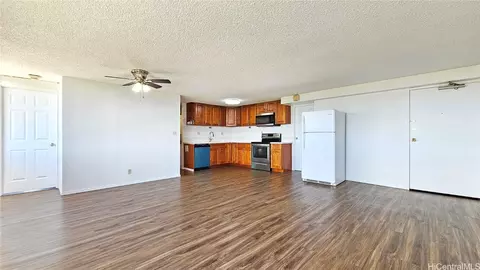 1060 Kamehameha Hwy #1101A, Pearl City, HI 96782