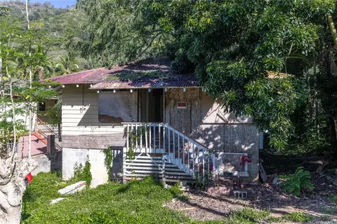 1511 Kalaepaa Dr, Honolulu, HI 96819