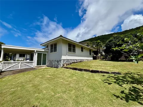 2448 A East Manoa Rd, Honolulu, HI 96822