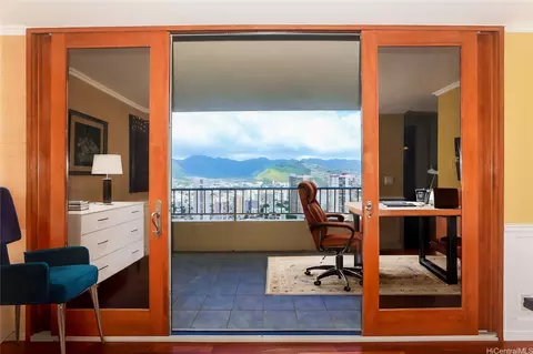 2121 Ala Wai Blvd #4105, Honolulu, HI 96815