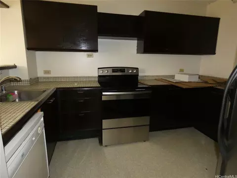 2101 Nuuanu Ave #1607, Honolulu, HI 96817