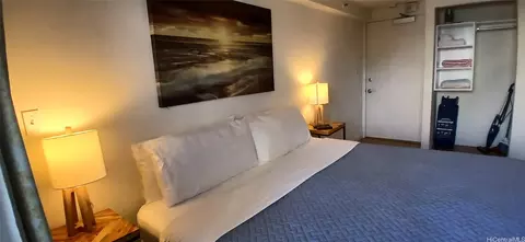2463 Kuhio Ave #510, Honolulu, HI 96815