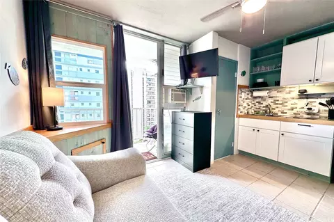 2509 Ala Wai Blvd #1005, Honolulu, HI 96815