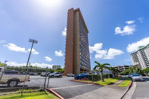 1121 Ala Napunani St #1502, Honolulu, HI 96818
