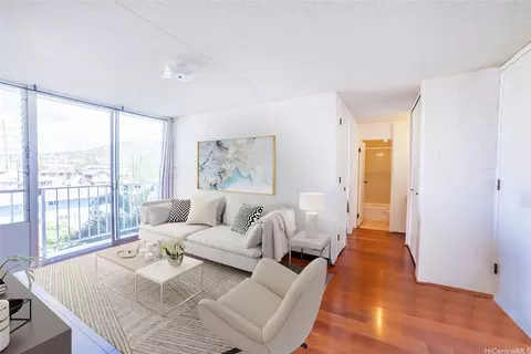 2845 Waialae Ave #414, Honolulu, HI 96826