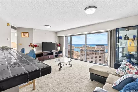 1088 Bishop St #3306, Honolulu, HI 96813
