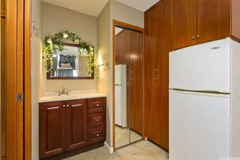 2649 Varsity Pl #306, Honolulu, HI 96826