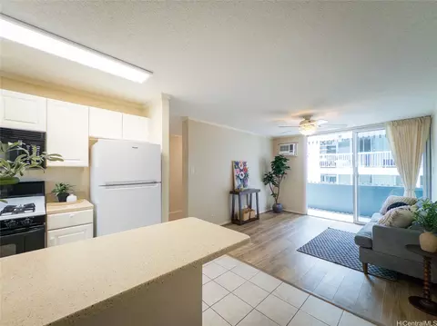1605 Pensacola St #107, Honolulu, HI 96822
