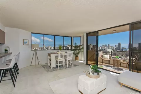 1760 S Beretania St #12A, Honolulu, HI 96826