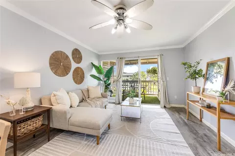 94-600 Lumiaina St #W202, Waipahu, HI 96797