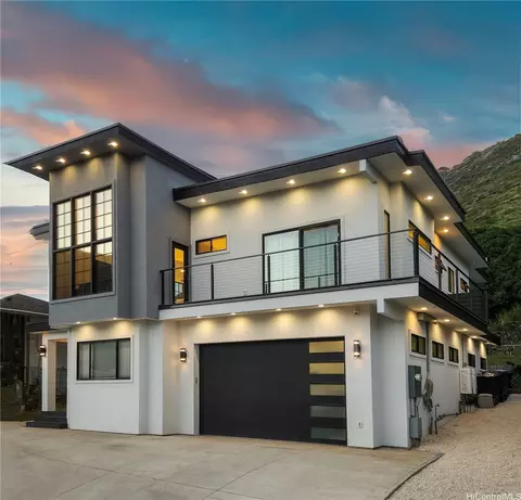 637 Hind Iuka Dr, Honolulu, HI 96821