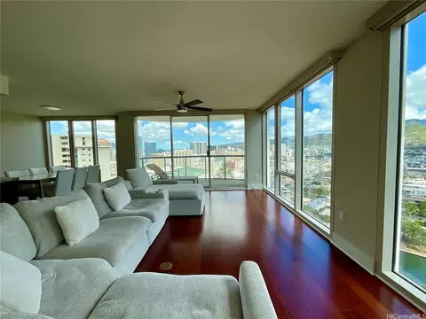 1837 Kalakaua Ave #2705, Honolulu, HI 96815