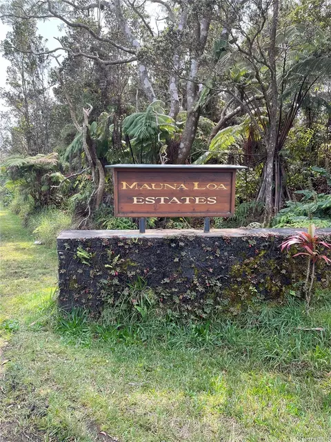 00 5th St, Volcano, HI 96785