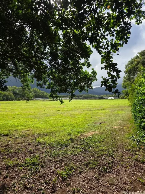 41-629 Ahiki St, Waimanalo, HI 96795