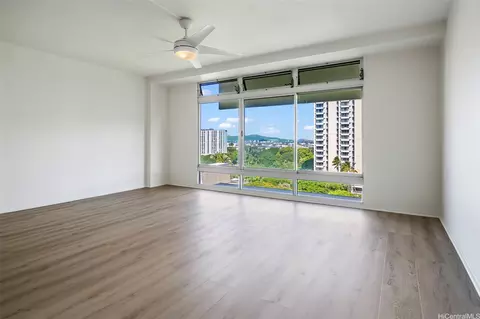 1511 Nuuanu Ave #922, Honolulu, HI 96817