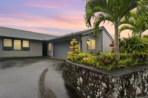 95-735 Maiaku St, Mililani, HI 96789