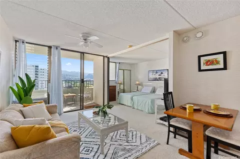 2240 Kuhio Ave #1304, Honolulu, HI 96815