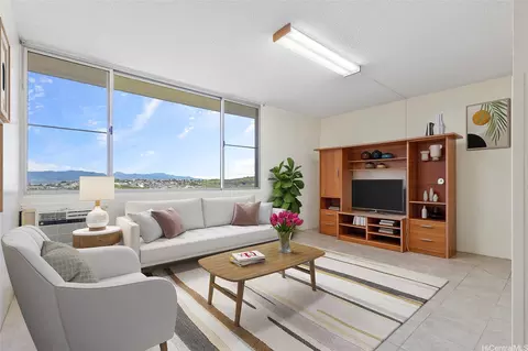 909 Ala Nanala St #2002, Honolulu, HI 96818