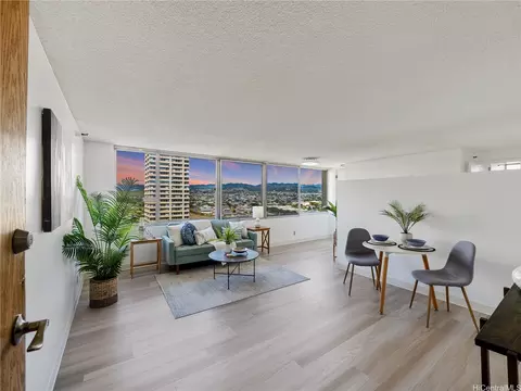 1060 Kamehameha Hwy #2106A, Pearl City, HI 96782