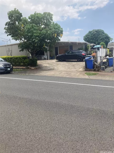 1537 Haloa Dr, Honolulu, HI 96818