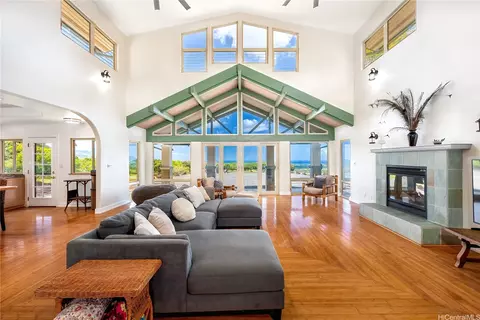 65-200 Poamoho Pl, Waialua, HI 96791