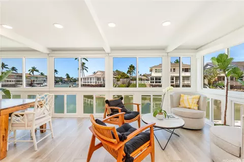309 Opihikao Pl #452, Honolulu, HI 96825
