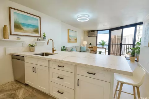 60 N Beretania St #3209, Honolulu, HI 96817