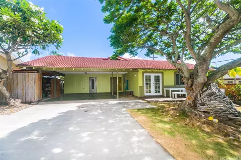 687 Akoakoa St, Kailua, HI 96734