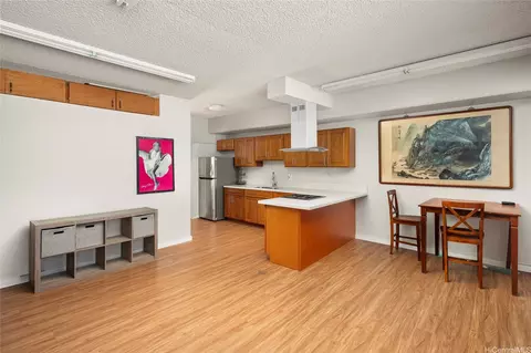 931 University Ave #308, Honolulu, HI 96826