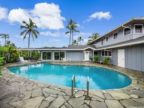 1592 Uluhao Pl, Kailua, HI 96734