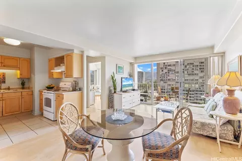 419 Atkinson Dr #902, Honolulu, HI 96814