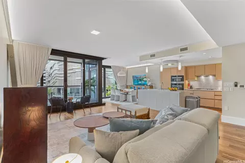 1108 Auahi St #307, Honolulu, HI 96814
