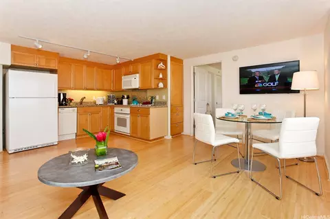 343 Hobron Ln #1405, Honolulu, HI 96815