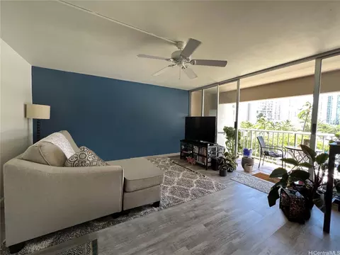 430 Keoniana St #112, Honolulu, HI 96815