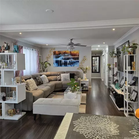 94-597 Kupuna Loop, Waipahu, HI 96797