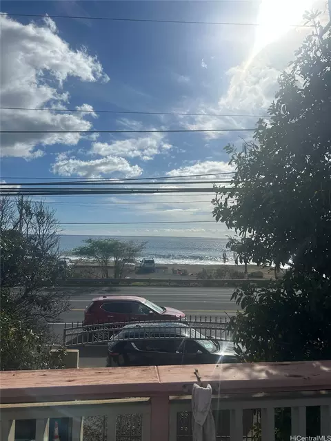 87-1490 Farrington Hwy, Waianae, HI 96792
