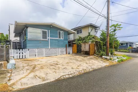 908 Simon Rd, Honolulu, HI 96817