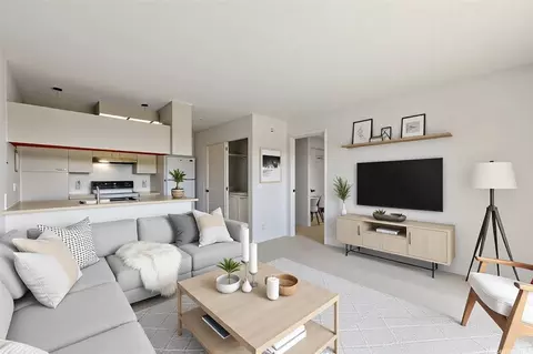 94-1016 Kaukahi Pl #J8, Waipahu, HI 96797